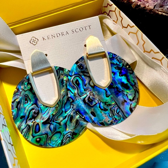 NWT Kendra Scott RARE & Retired Diane Earrings Abalone Yellow Gold STUNNING! - Picture 5 of 14